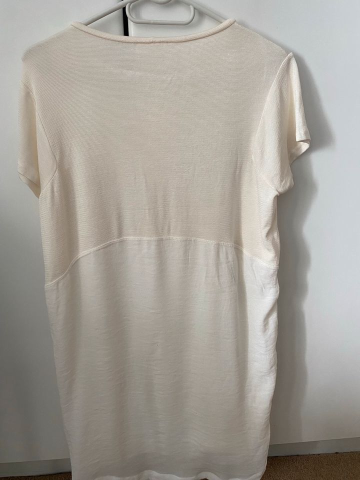 Wie neu Zara Sommerkleid Zara kleid hell Zara Midikleid 38 in Frankfurt am Main