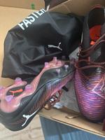 Ich verkaufe meine Fußball Schuhe Puma Future (41) Duisburg - Duisburg-Mitte Vorschau