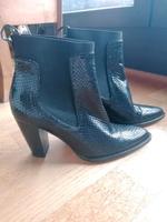Zara Stiefeletten Gr. 37 NEU Frankfurt am Main - Kalbach Vorschau