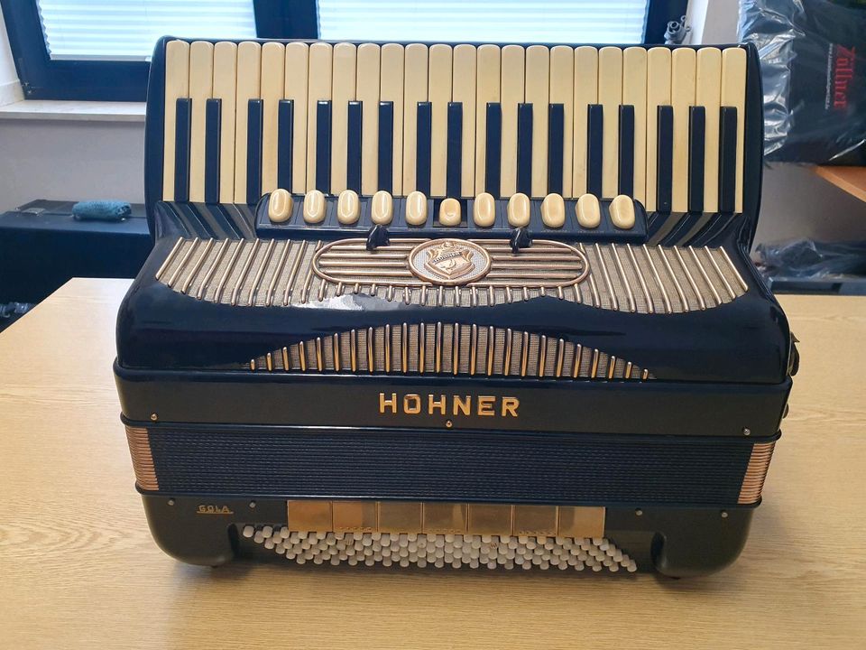 Akkordeon Hohner Gola Baujahr 1966 generalüberholt in Odenthal