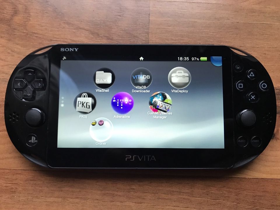 PlayStation Vita / PS Vita 64GB Henkaku in Daun