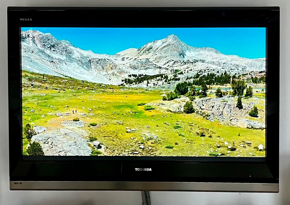 Fernseher TV Toschiba WLT68 LCD 37“ in Dresden