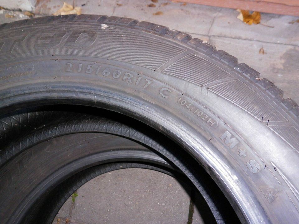 Winterreifen 215/60 R17C 104H Dunlop in Meerane