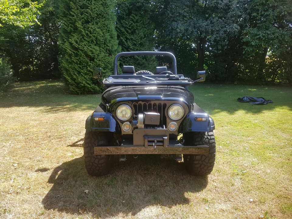 Jeep CJ 5   44 Jahre 1 Hand in Hessisch Oldendorf