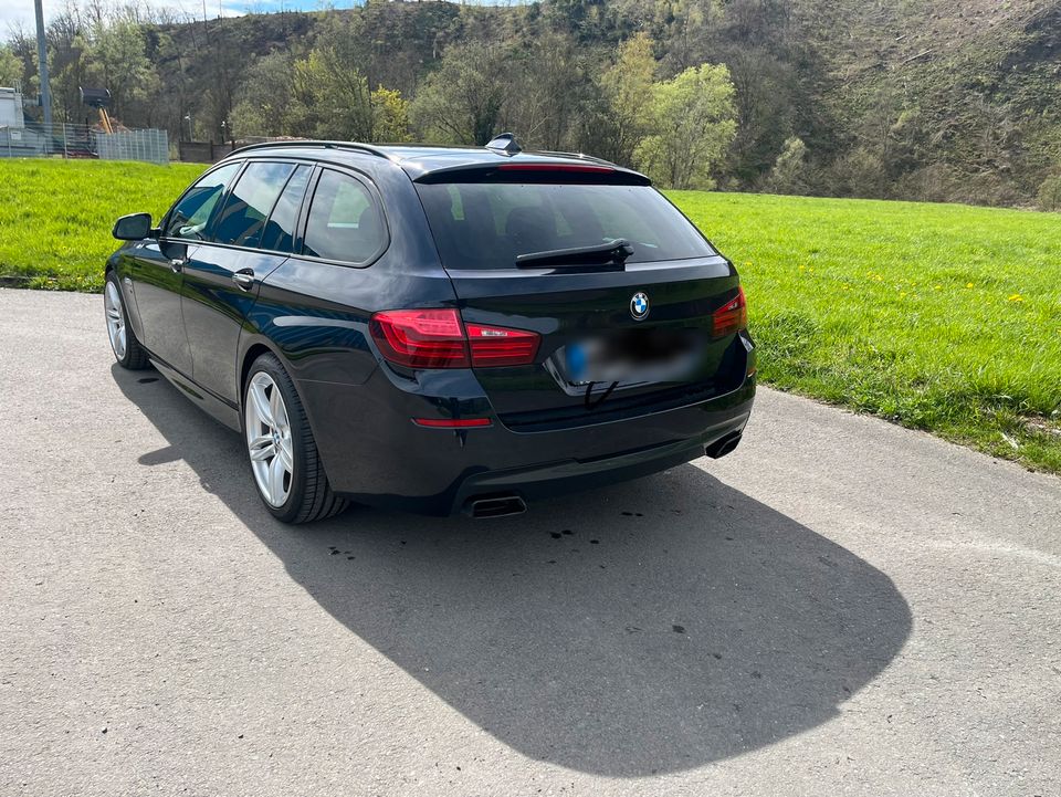 BMW M550D XDrive Touring F11 LCI M550 Diesel HU neu in Arnsberg