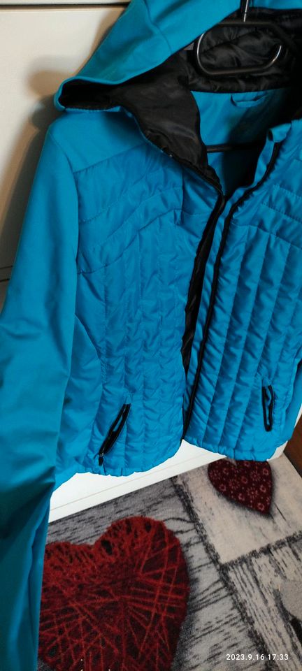 Outdoorjacke neu in Oberhausen