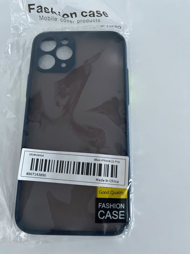 Handyhülle iPhone 11 Pro neu Hülle case in Velbert