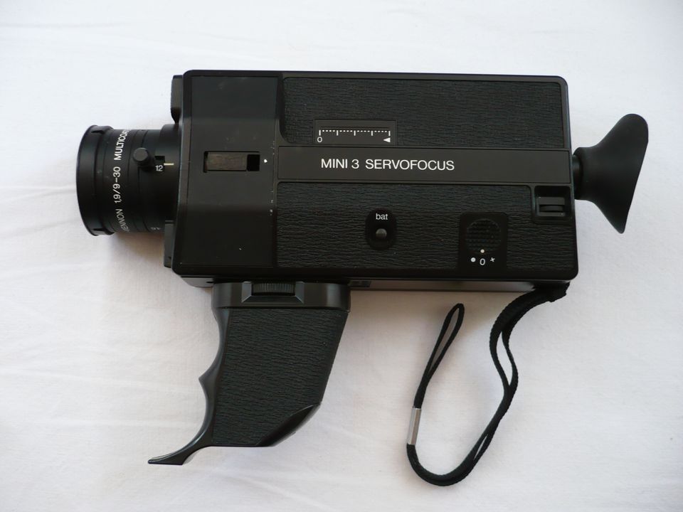 EUMIG mini Zoom Reflex Filmkamera, Super 8, Vario-Viennon 1.9/9-3 in Stuttgart