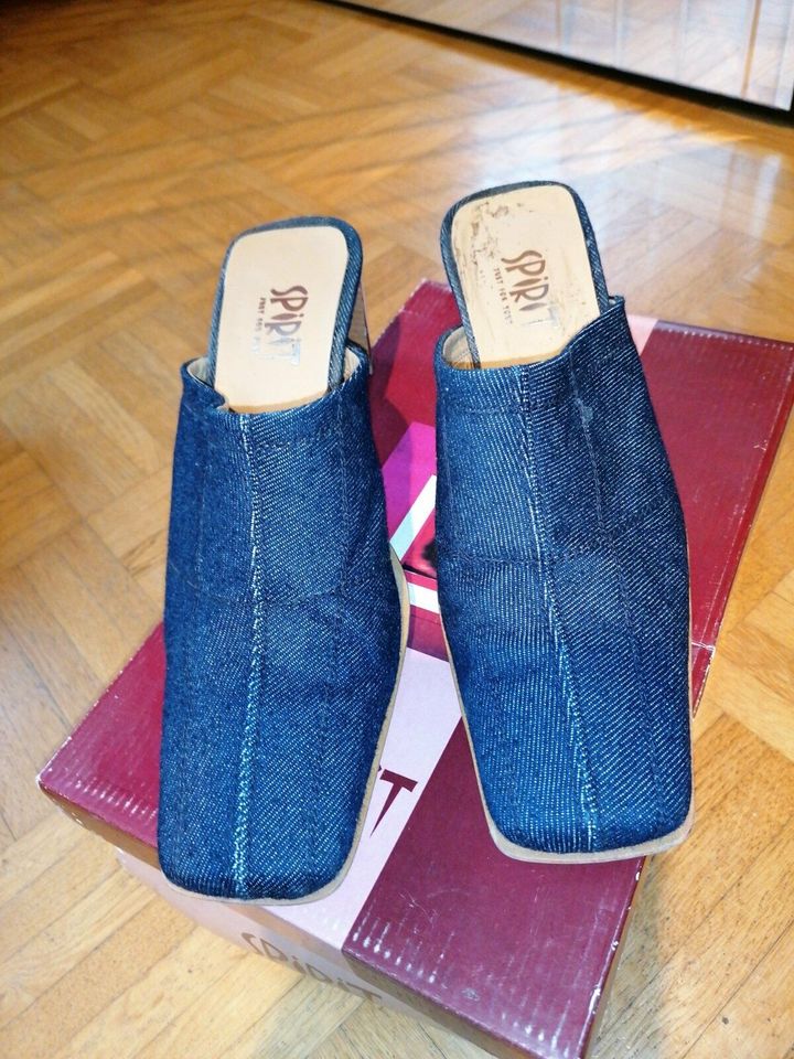 Schuhe Clogs Jeans Gr. 40  von Spirit Innensohle ca.  26cm in Würselen