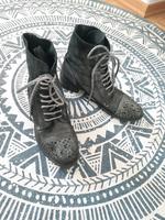 Schöne Wildleder Stiefeletten von Viamaestra Cowboy Biker Wild Kr. Passau - Passau Vorschau
