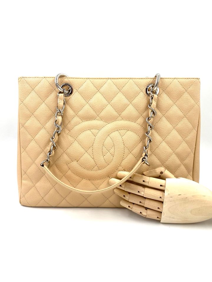 CHANEL Femme Grande Caviarleder beige SHW Tasche Shopper Handtasche in München