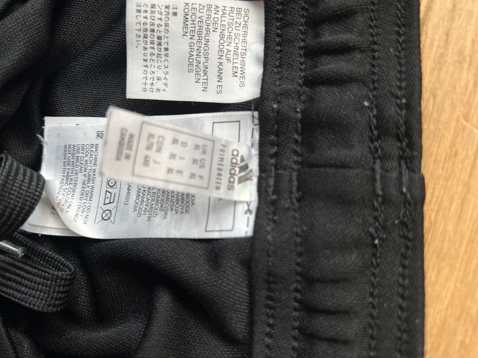 Adidas Hose Trainingsanzug schwarz Gr XL schwarz in Langenlonsheim