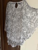 Federleichte Bluse, Tunika made in Italy, Unisex grau-weiß Nordrhein-Westfalen - Kempen Vorschau