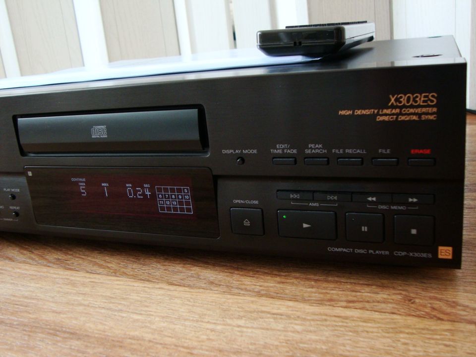 SONY CD Player CDP-X 303 ES mit BDA,FB in Neuötting