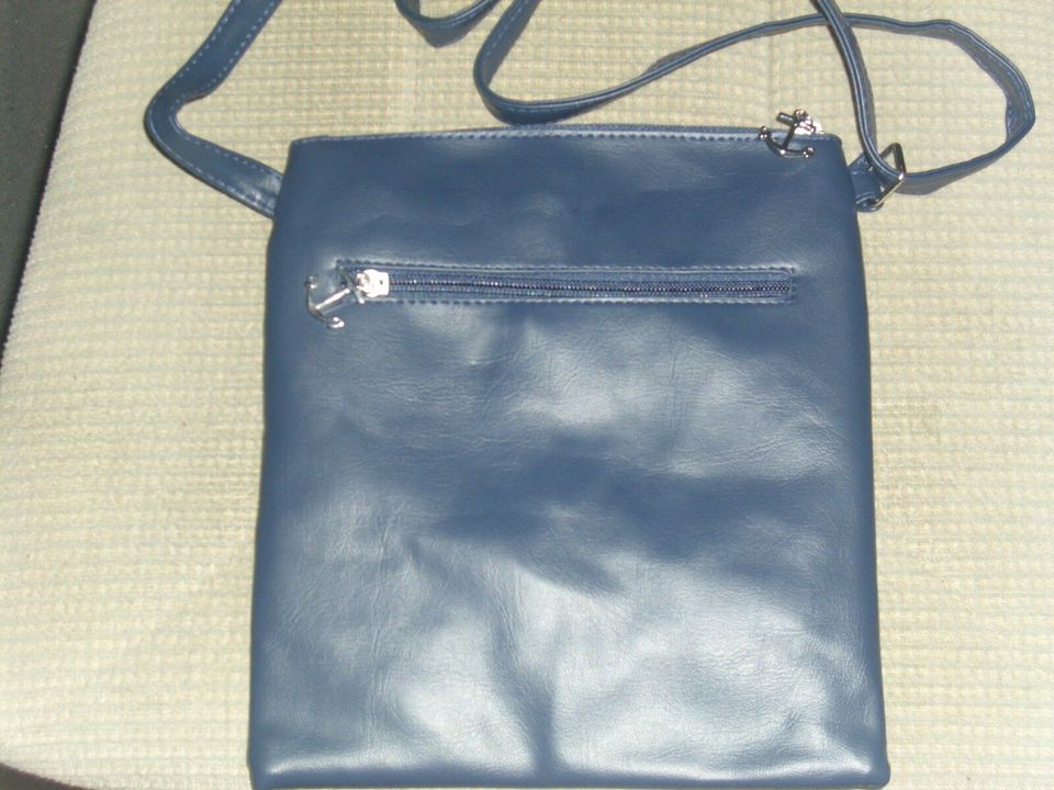 Damenhandtasche, Umhängetasche, blau, Neu, OVP in Brunsbuettel