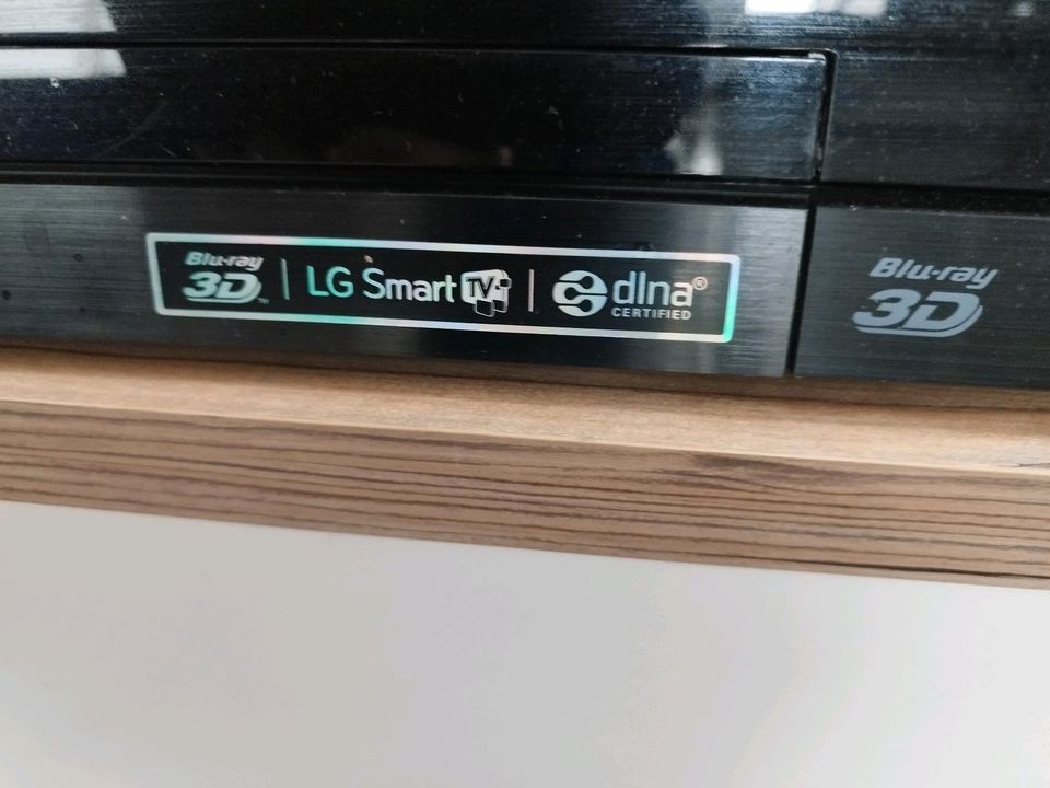 LG Soundanlage incl. Blu-ray 3D und Radio in Köln