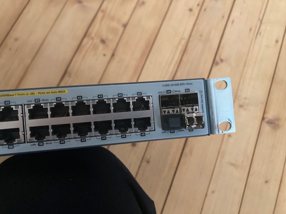 Switch 48Port PoE SFP in Tostedt