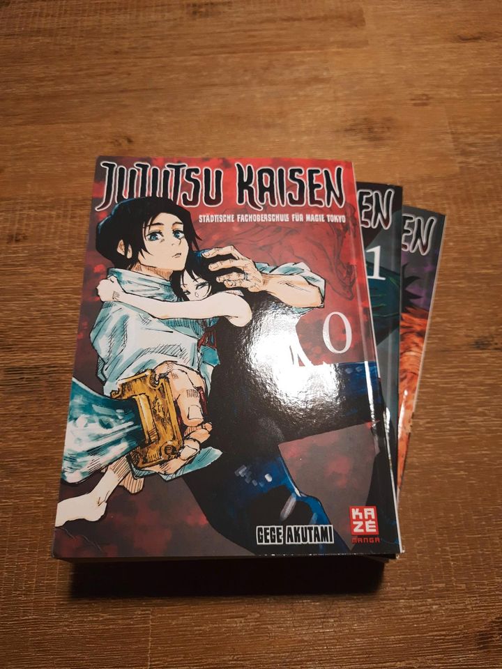 "JUJUTSU KAISEN" [Band 0-2] in Dresden