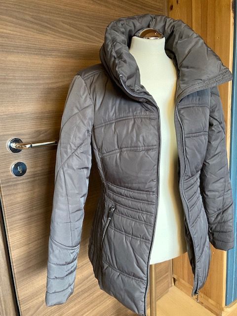 Mexx Daunenjacke Gr. 38 wie neu in Neustadt a. d. Waldnaab