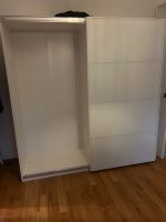 IKEA PAX Kleiderschrank 200x201x58cm mit Schiebetüren Frankfurt am Main - Eschersheim Vorschau