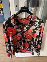 Zara Bluse neu Gr M Blumen satiniert Berlin - Schöneberg Vorschau