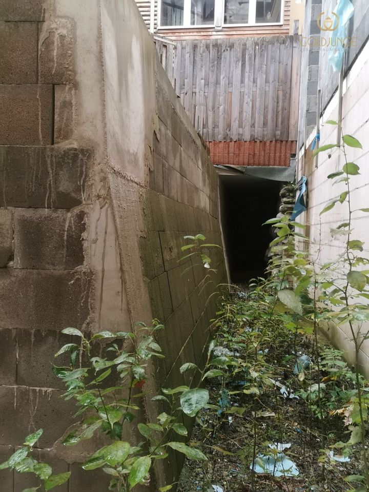 Wohn-& Geschäftshaus als Sanierungsrohbau im historischen Rudolstadt in Rudolstadt