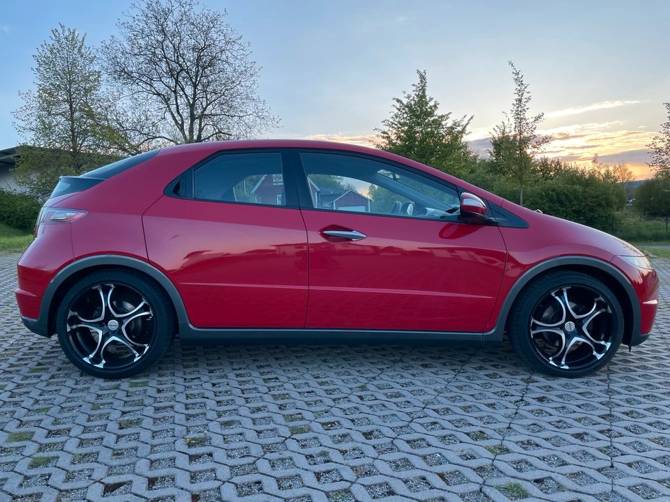 Honda Civic  Sport 18 Zoll wenig gelaufen in Bad Salzuflen