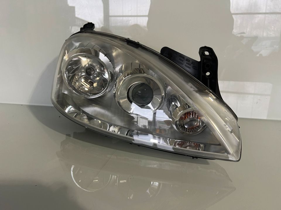 Scheinwerfer Opel Corsa C 0096726 rechts Frontscheinwerfer Lampe in Wilnsdorf