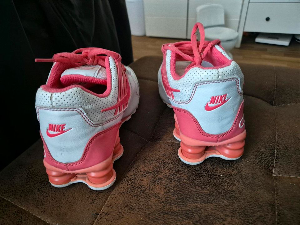 Nike Schuhe in Genthin