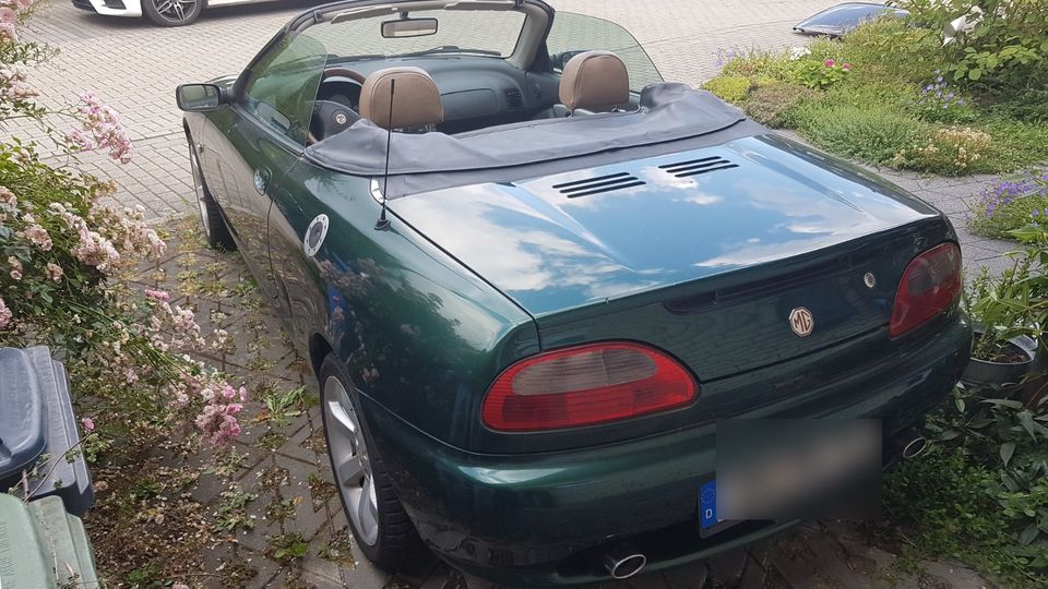 Original Racing green MG MGF (2055 / 402), Rarität m. Hard-Top in Holzwickede