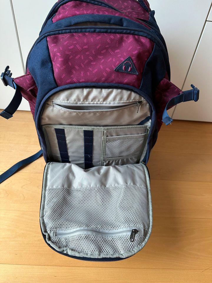 SATCH Schulrucksack lila blau burgunder in Kiel