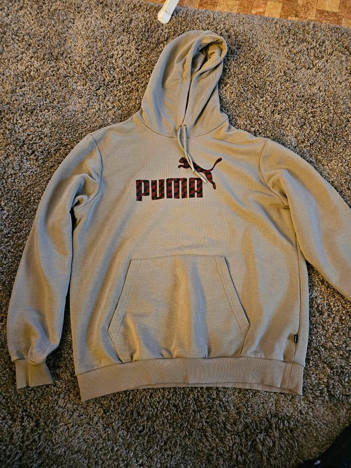 Puma Pullover in Nettetal