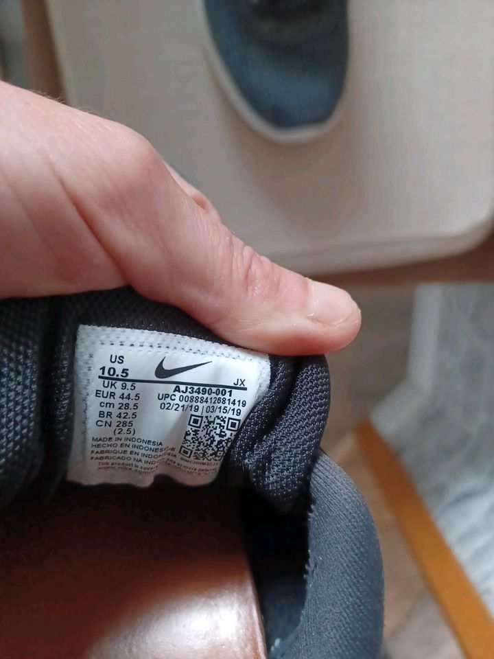 Nike Schuhe Herren Gr. 44 in Norden