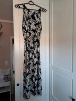 Fit & Flaire Kleid / c&a / 38 / M / schwarz weiß geblümt Nordwestmecklenburg - Landkreis - Selmsdorf Vorschau