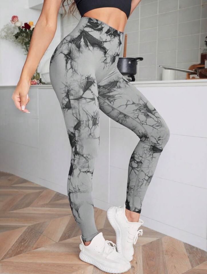 Sportleggins Batik Grau XS in Frankfurt am Main