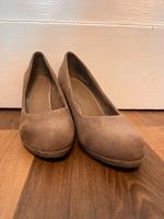 Damenschuhe Pumps Größe 41 beige Sachsen - Wermsdorf Vorschau