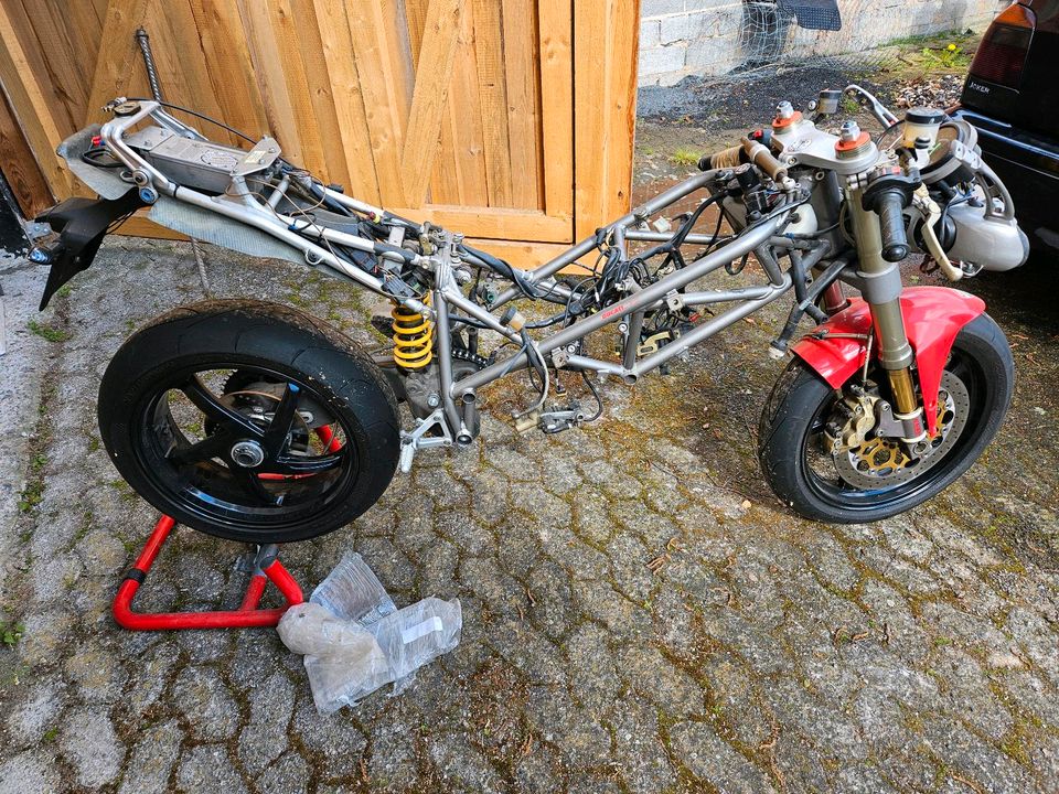 Ducati 748 Rahmen in Hünfeld