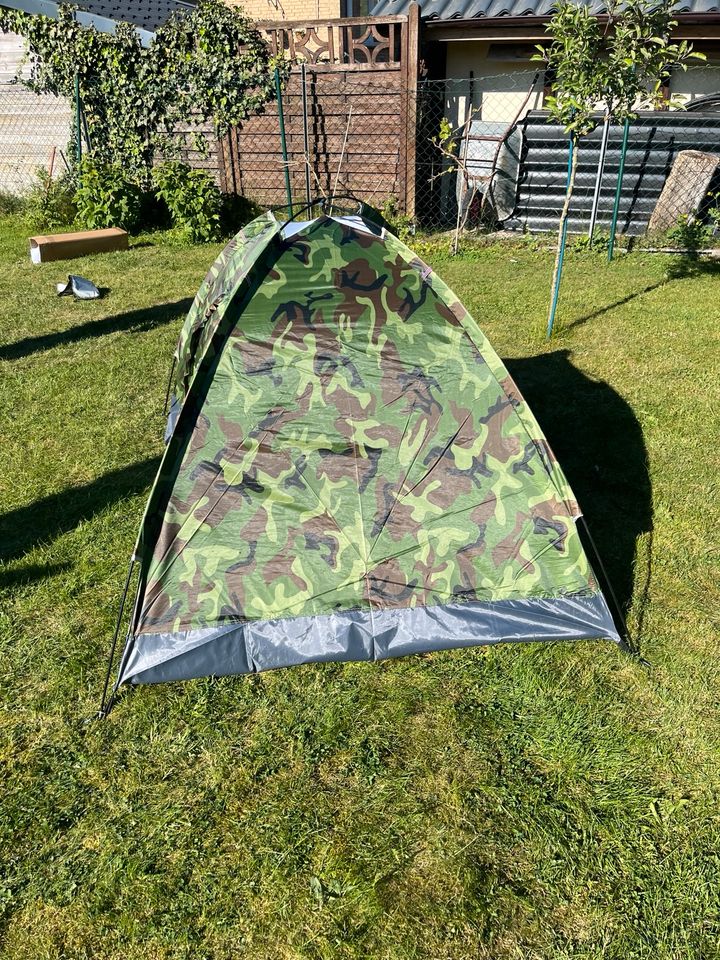 NEU Campingzelt Zelt Wurfzelt wasserdicht Camouflage Trekking in Soltau