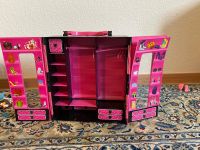 Barbie Haus und Schrank für 15€ Nur Abholung in FFM Frankfurt am Main - Heddernheim Vorschau