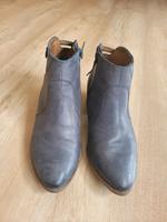 Tamaris Stiefel/Stiefelette blau wie neu Gr.39 Nordrhein-Westfalen - Velbert Vorschau