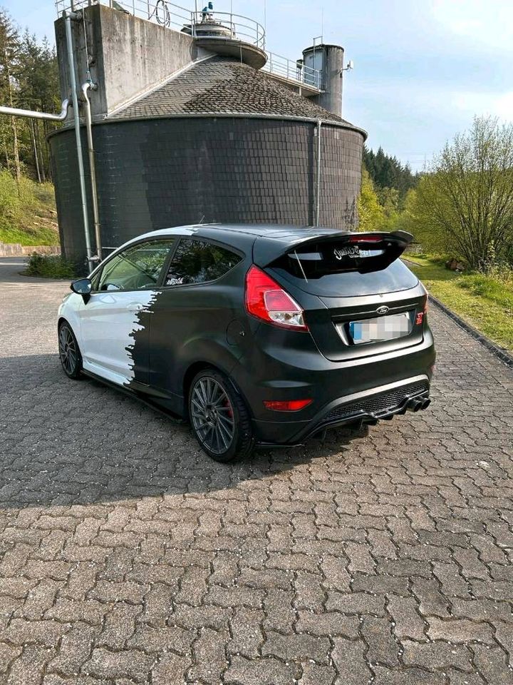 Ford Fiesta ST MK7 1,6 EcoBoost (Einzelstück, Vieles Neu!!) in Reichshof