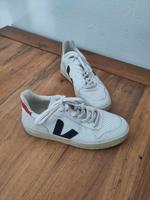 Veja V10 Sneaker Leder Größe 41 fair Fashion Baden-Württemberg - Laichingen Vorschau