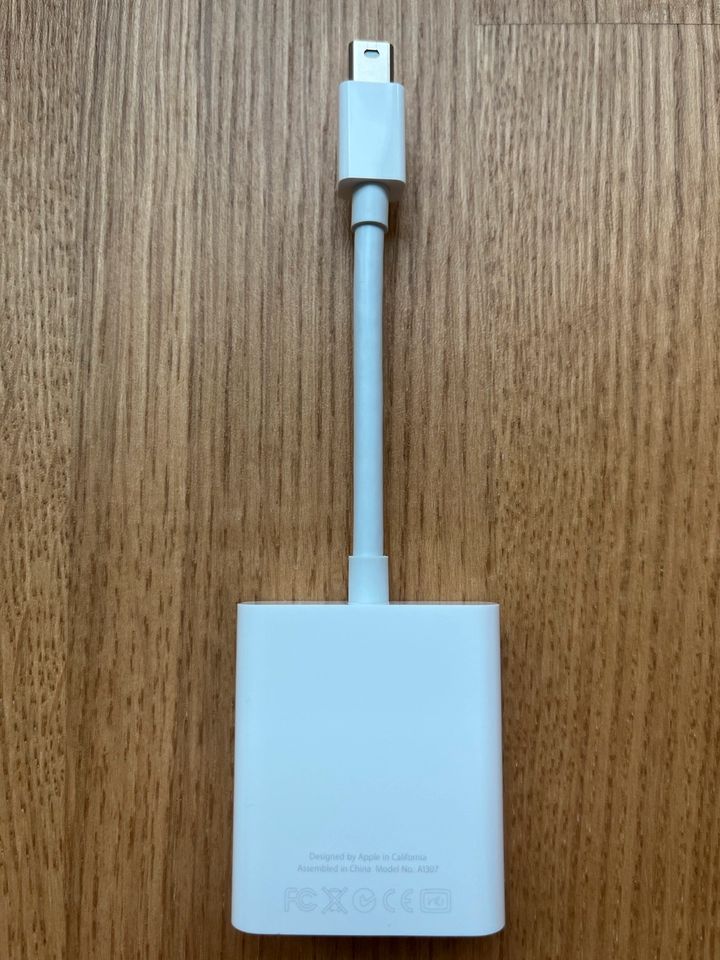 Apple Mini DisplayPort auf VGA Adapter A1307 in Berlin