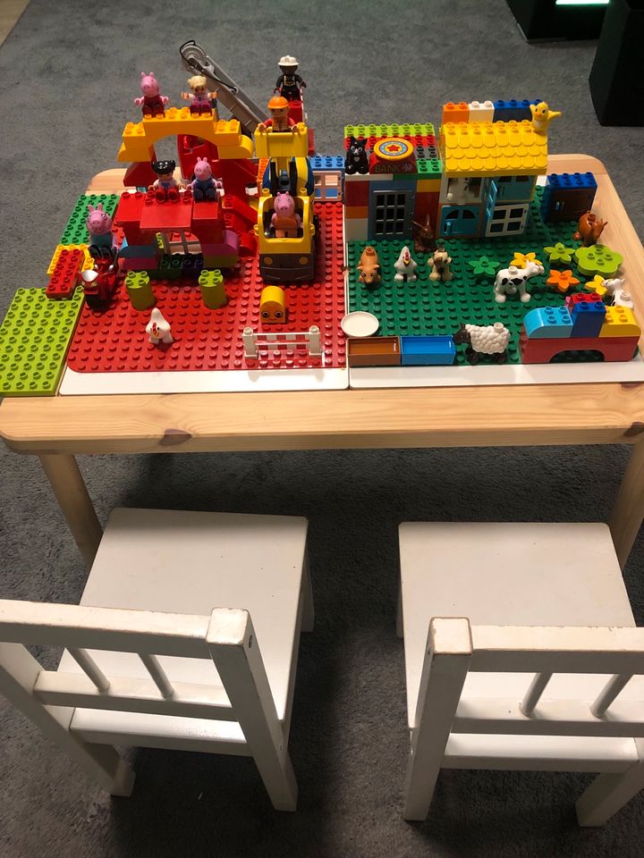 Mal-/ Lego Duplo Spieltisch in Halstenbek