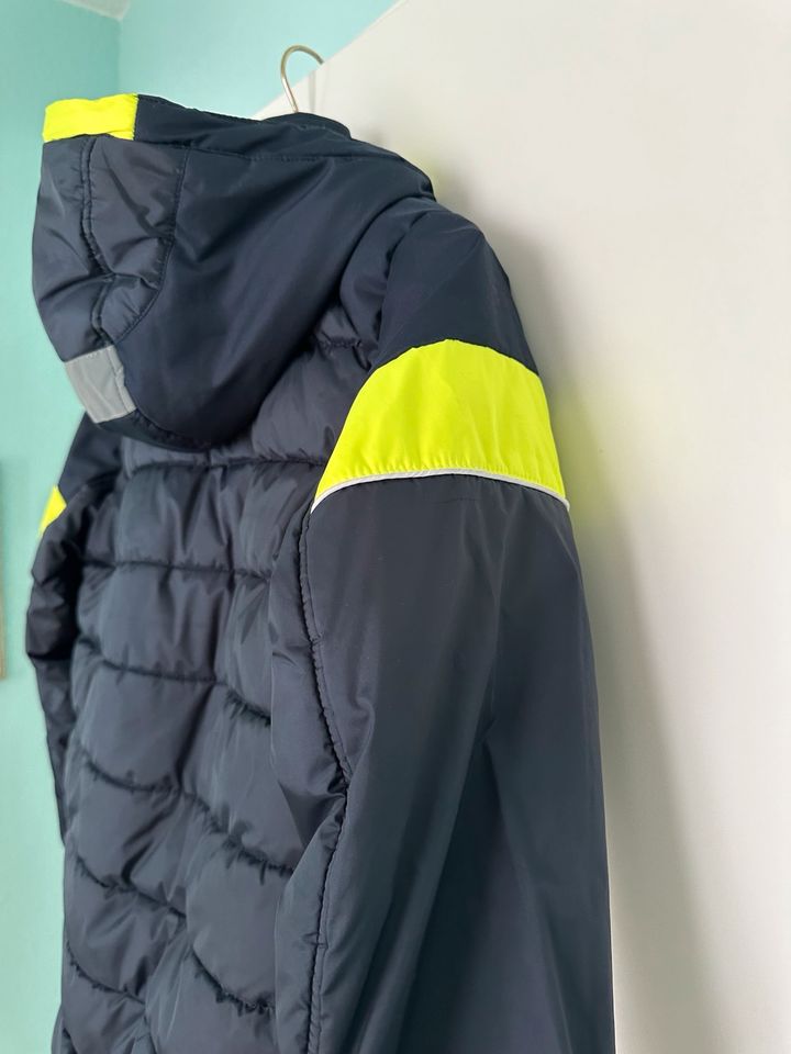 Vingino Jungen Winterjacke/Skijacke Größe 164 in Rosbach (v d Höhe)