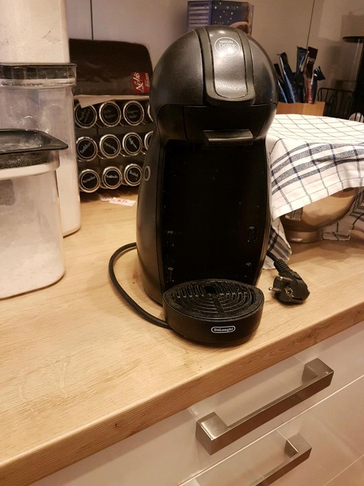 Nescafé Dolce Gusto Kaffeemaschine in Kreuzau