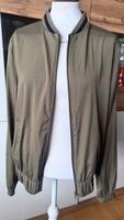 Blouson / leichte Jacke Olive grün Gr. 42 Niedersachsen - Oldenburg Vorschau