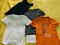 X129 Unterwäsche Unterhemd T-Shirt Kinderkleidung Gr 128 134 Nordrhein-Westfalen - Monheim am Rhein Vorschau