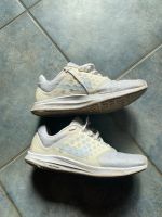 Nike Sneaker Gr. 40,5 weiß beige Running Brandenburg - Oberkrämer Vorschau