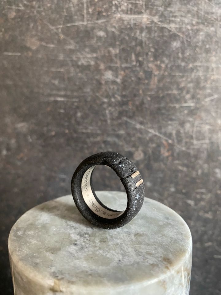 hannes roether = bergnerschmidt BETON-RING; schwarz; Gr.M / L in Frankfurt am Main